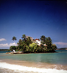  - &copy; - All uses and rights reserved by Ducatez - www.ducatez.com